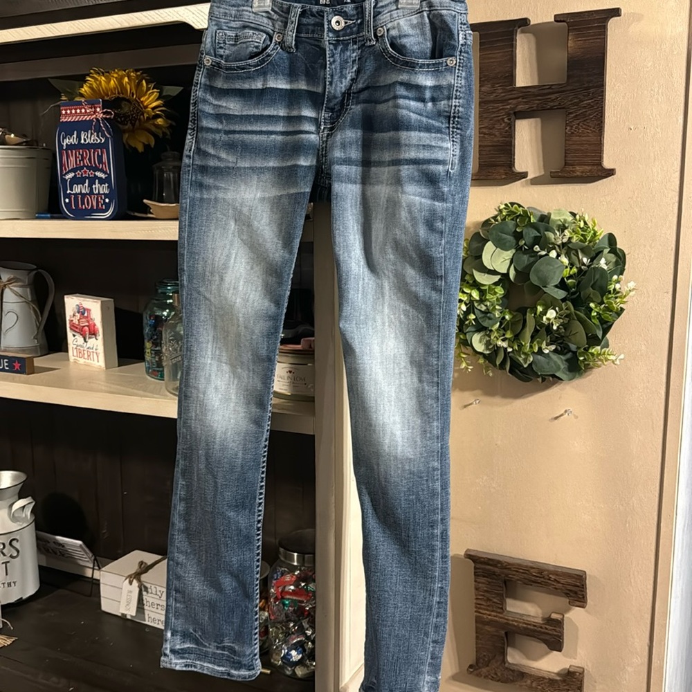 Buckle jeans
